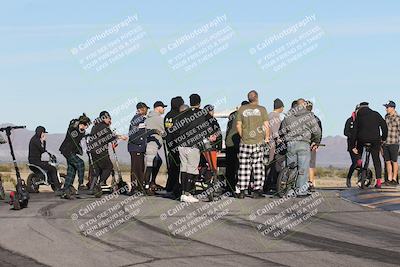 media/Jan-15-2026-Racers Edge (Thu) [[dfebeb70ab]]/1-Around the Pits-Track Walk/